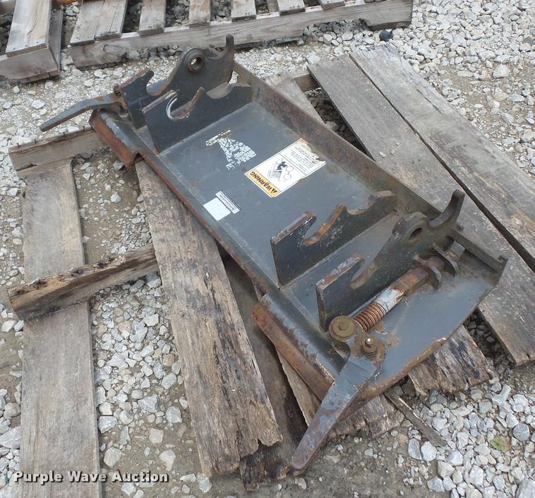 image for item DD1734 Gehl 5625 SX skid steer