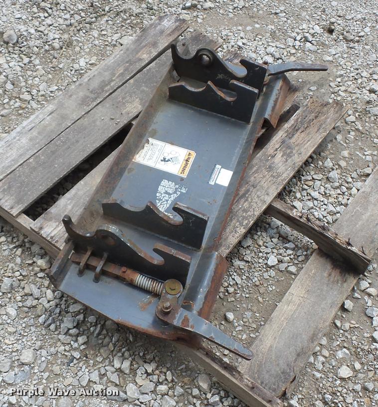 image for item DD1734 Gehl 5625 SX skid steer