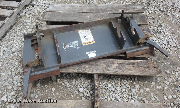 image for item DD1734 Gehl 5625 SX skid steer