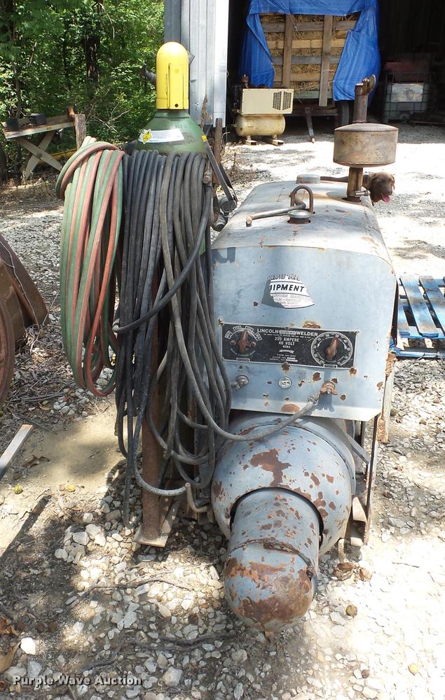 image for item DD1736 Lincoln Shieldarc welder