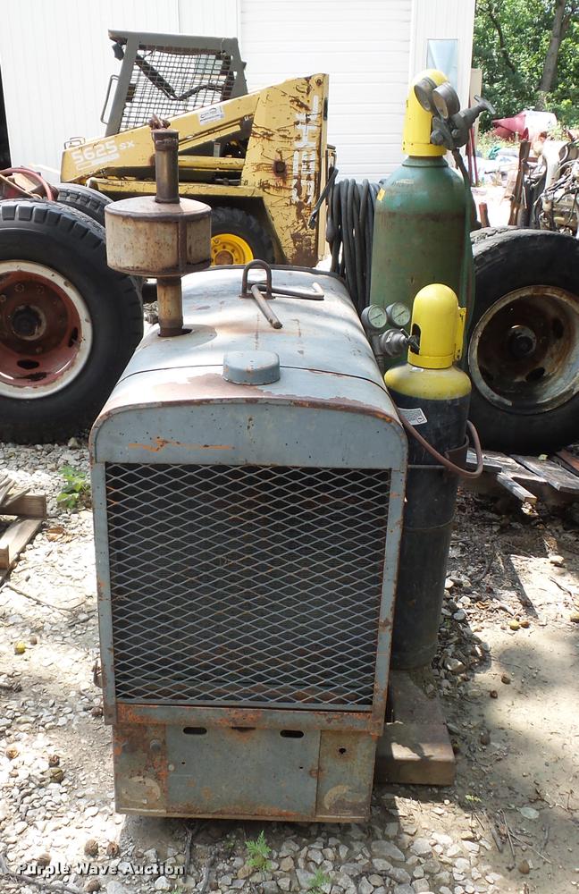 image for item DD1736 Lincoln Shieldarc welder