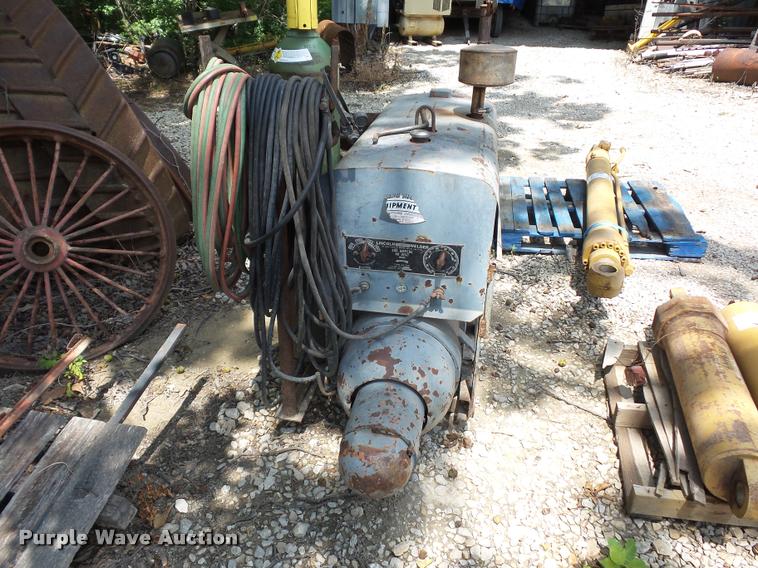 image for item DD1736 Lincoln Shieldarc welder