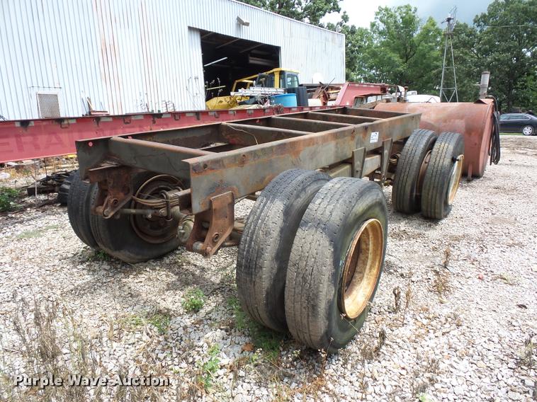 image for item DD1746 Trailer axles and frame