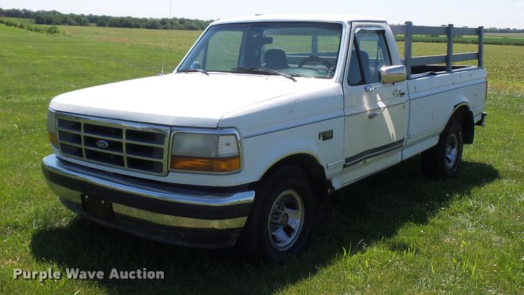 image for item DH9065 1993 Ford F150 pickup truck