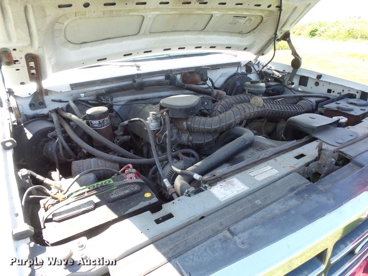 image for item DH9065 1993 Ford F150 pickup truck