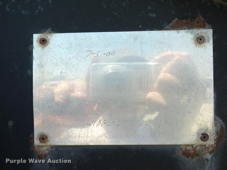 image for item DH9067 2000 L&L equipment trailer