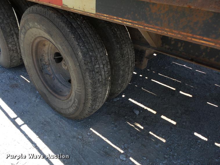 image for item DH9067 2000 L&L equipment trailer