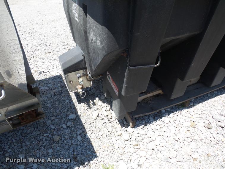 image for item DH9068 Salt Dogg spreader