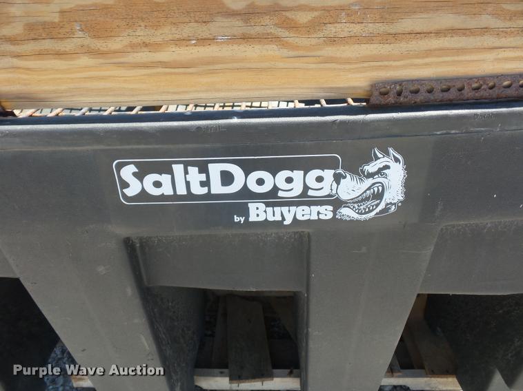 image for item DH9068 Salt Dogg spreader