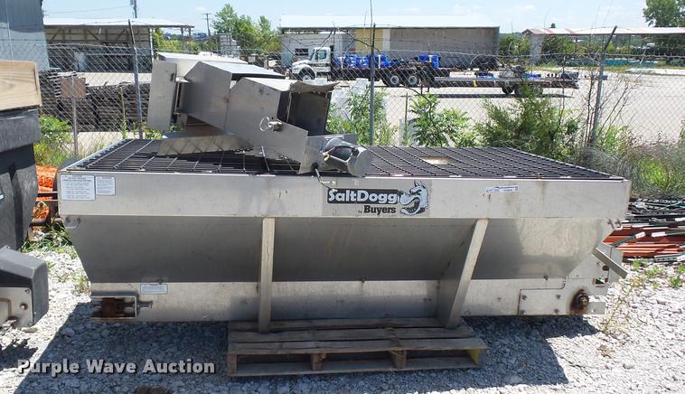 image for item DH9069 Salt Dogg spreader