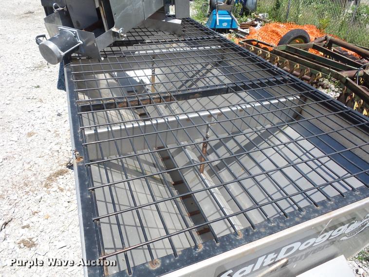 image for item DH9069 Salt Dogg spreader