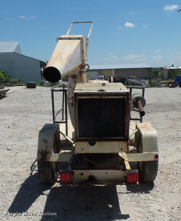 image for item DH9071 Finn B70 straw blower