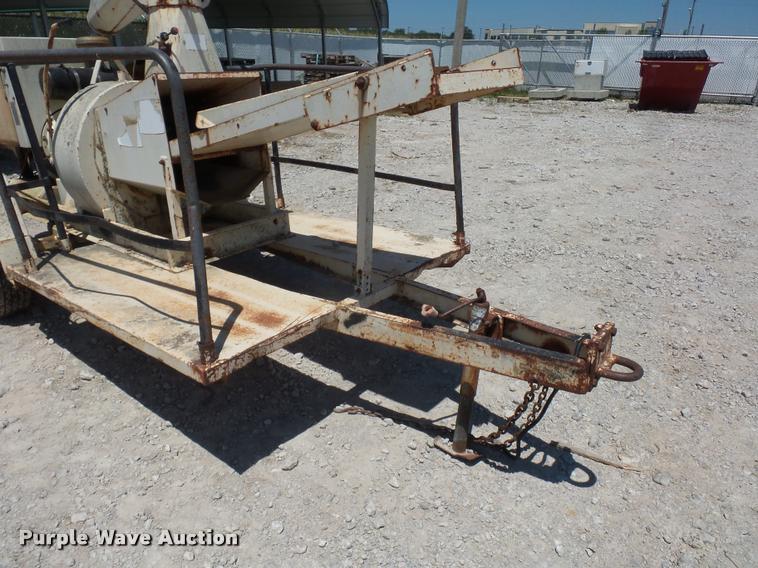 image for item DH9071 Finn B70 straw blower