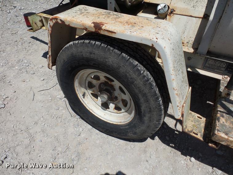 image for item DH9071 Finn B70 straw blower