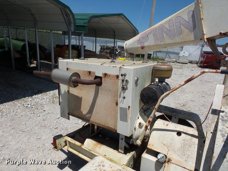 image for item DH9071 Finn B70 straw blower