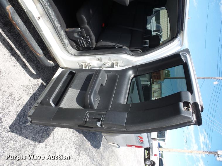 image for item DJ9582 2005 Ford F150 SuperCab pickup truck