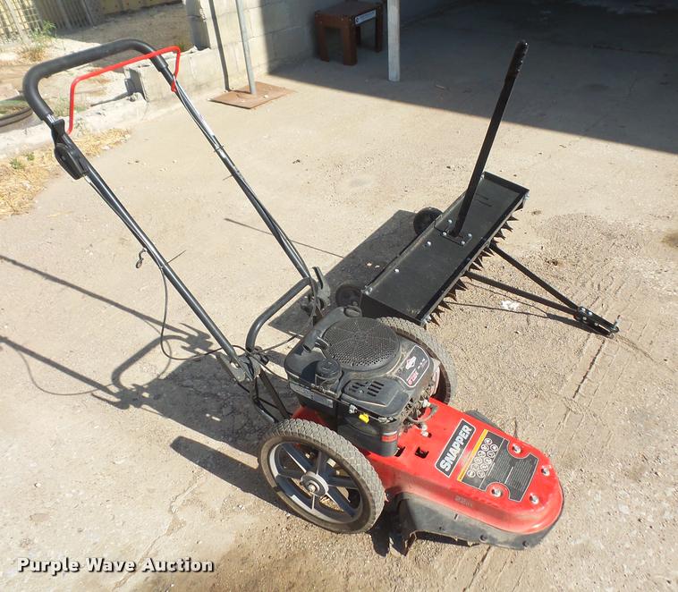 Lawn and garden equipment in Lawrence, KS Item DK9440 sold Purple Wave