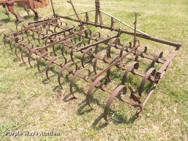 image for item DK9464 John Deere spring tooth harrow