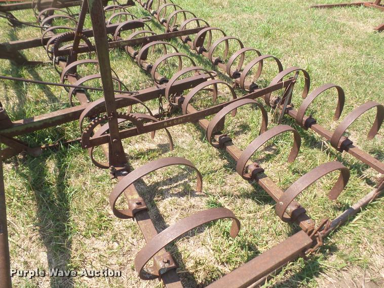 image for item DK9464 John Deere spring tooth harrow