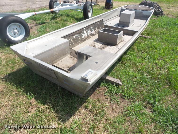 image for item DK9478 Lowe aluminum boat