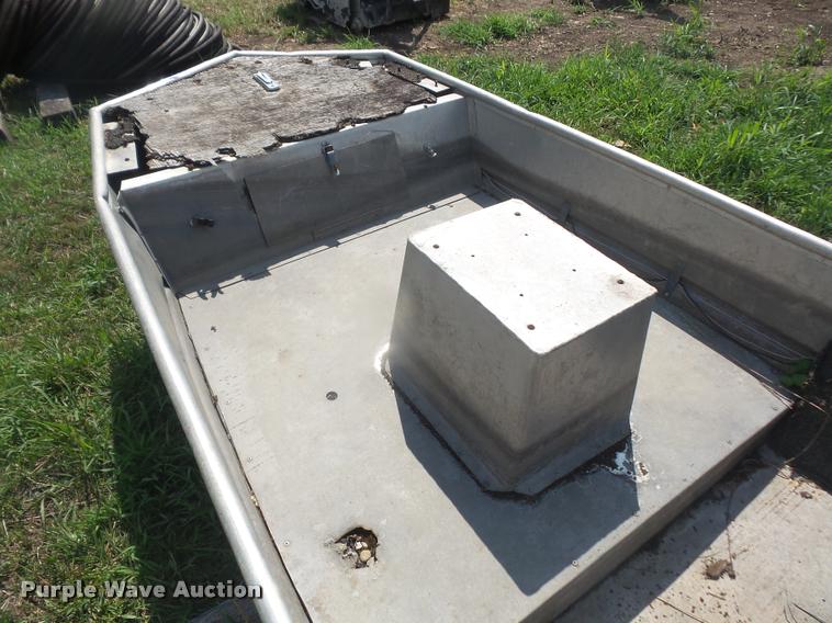 image for item DK9478 Lowe aluminum boat