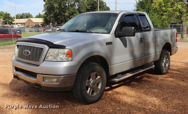 image for item DK9544 2004 Ford F150 SuperCab pickup truck