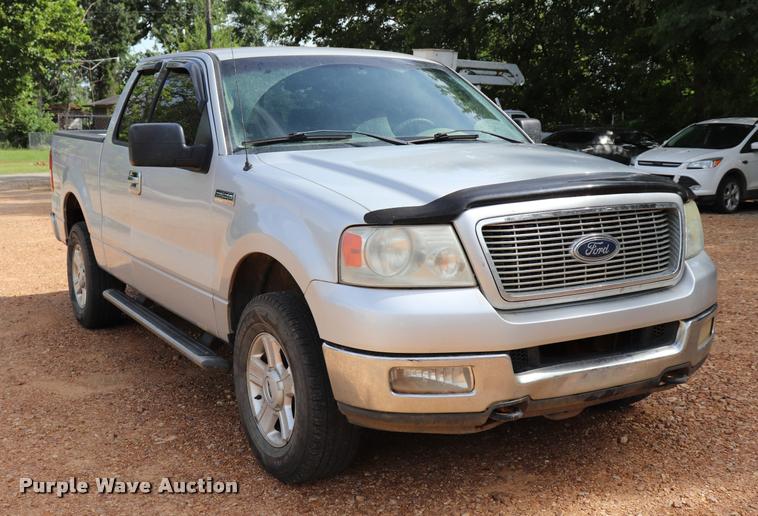 image for item DK9544 2004 Ford F150 SuperCab pickup truck