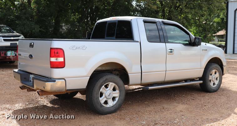 image for item DK9544 2004 Ford F150 SuperCab pickup truck