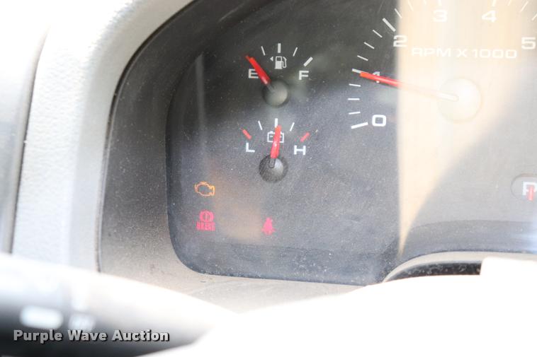 image for item DK9544 2004 Ford F150 SuperCab pickup truck