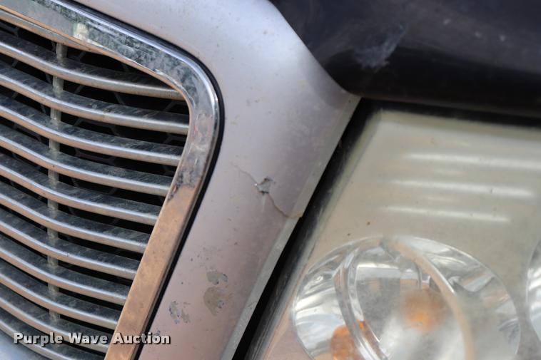 image for item DK9544 2004 Ford F150 SuperCab pickup truck