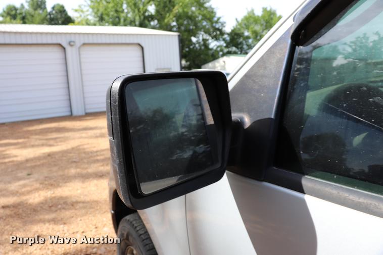 image for item DK9544 2004 Ford F150 SuperCab pickup truck