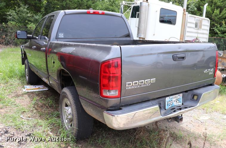image for item DK9546 2004 Dodge Ram 2500 SLT Quad Cab pickup truck