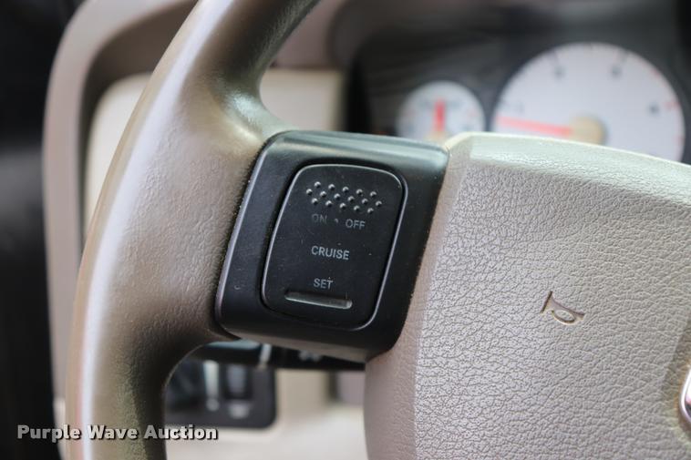 image for item DK9546 2004 Dodge Ram 2500 SLT Quad Cab pickup truck