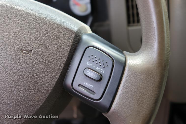 image for item DK9546 2004 Dodge Ram 2500 SLT Quad Cab pickup truck