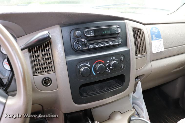 image for item DK9546 2004 Dodge Ram 2500 SLT Quad Cab pickup truck