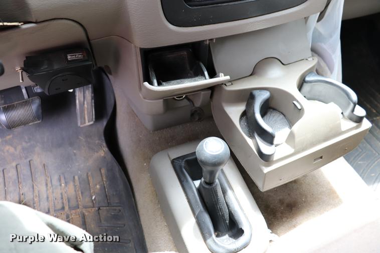 image for item DK9546 2004 Dodge Ram 2500 SLT Quad Cab pickup truck