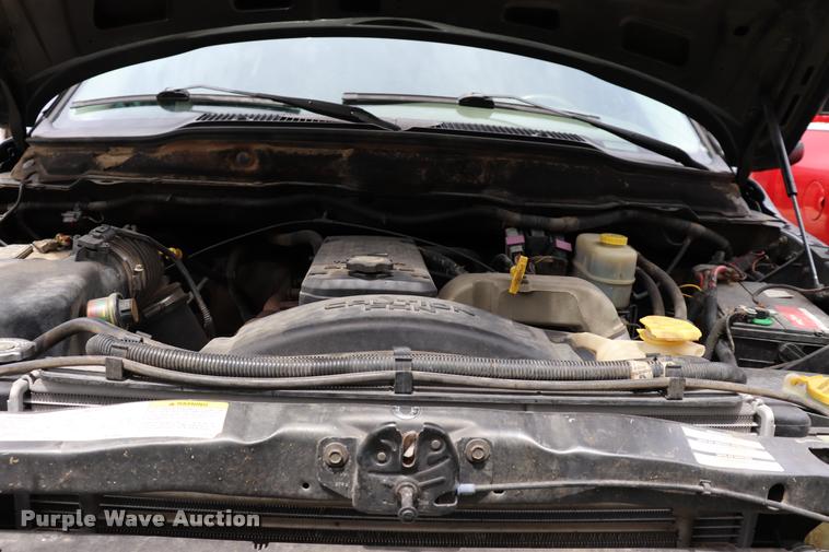 image for item DK9546 2004 Dodge Ram 2500 SLT Quad Cab pickup truck