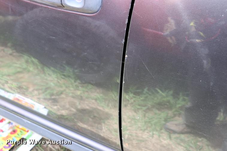 image for item DK9546 2004 Dodge Ram 2500 SLT Quad Cab pickup truck