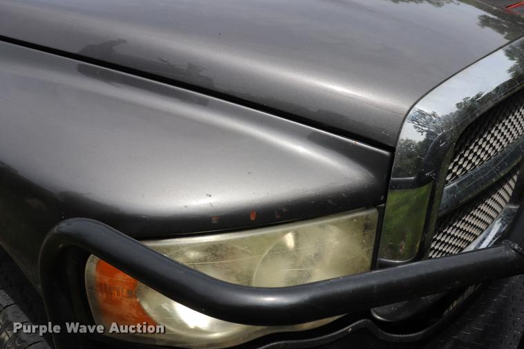 image for item DK9546 2004 Dodge Ram 2500 SLT Quad Cab pickup truck