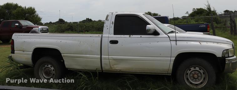image for item DK9547 1995 Dodge Ram 2500 pickup truck