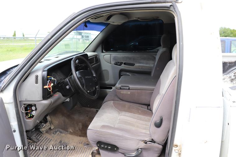 image for item DK9547 1995 Dodge Ram 2500 pickup truck