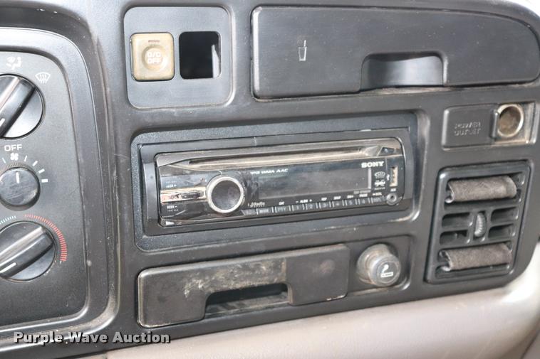 image for item DK9547 1995 Dodge Ram 2500 pickup truck