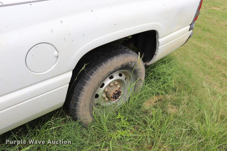 image for item DK9547 1995 Dodge Ram 2500 pickup truck