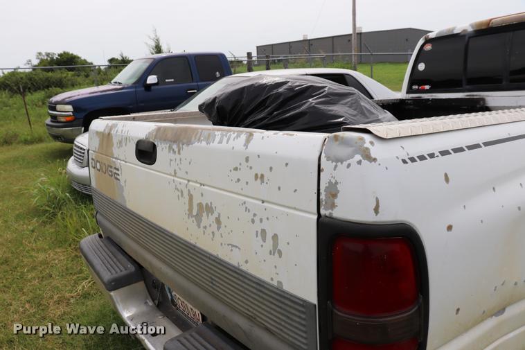 image for item DK9547 1995 Dodge Ram 2500 pickup truck