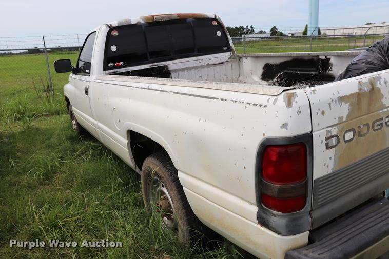 image for item DK9547 1995 Dodge Ram 2500 pickup truck
