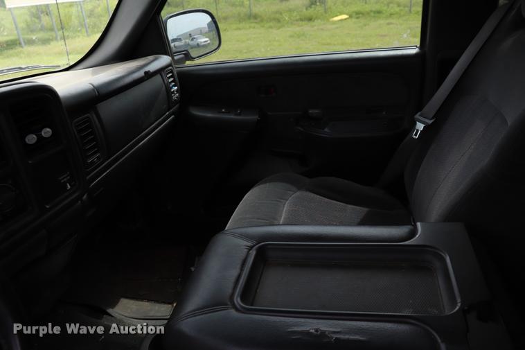 image for item DK9548 2001 Chevrolet Silverado 1500 Z71 Ext. Cab pickup truck