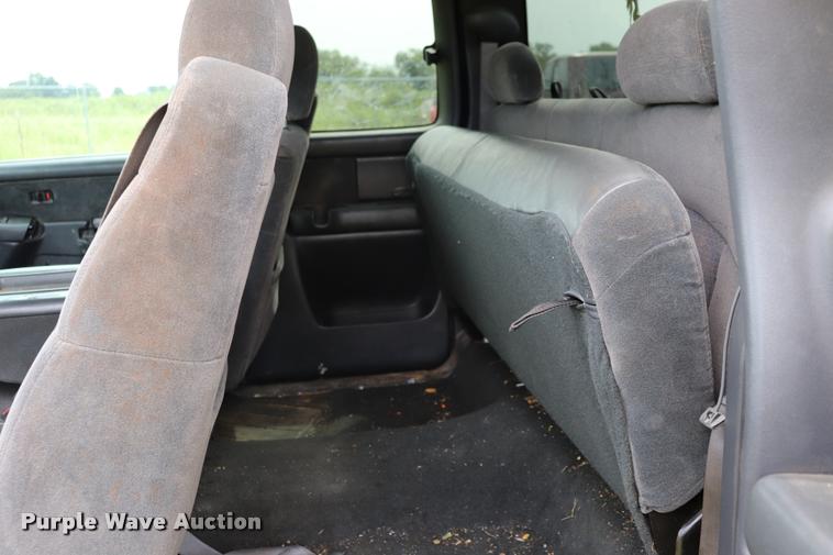 image for item DK9548 2001 Chevrolet Silverado 1500 Z71 Ext. Cab pickup truck