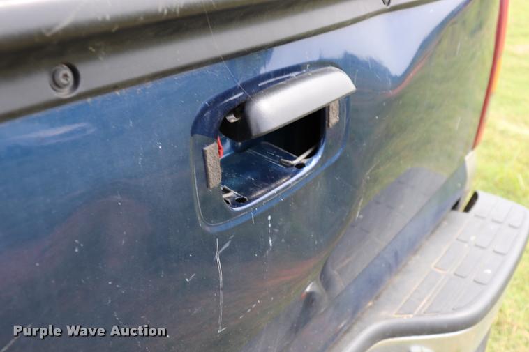 image for item DK9548 2001 Chevrolet Silverado 1500 Z71 Ext. Cab pickup truck