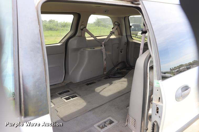 image for item DK9549 2002 Ford Windstar LX van