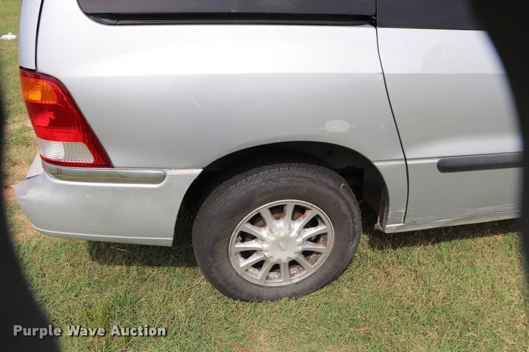 image for item DK9549 2002 Ford Windstar LX van